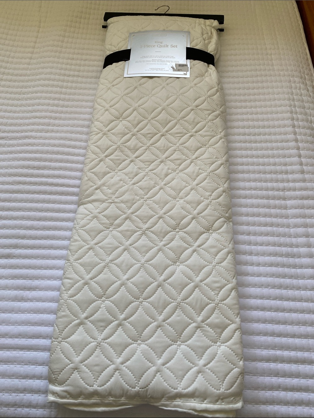 AXNY King 3-Piece Quilted Bedspread and Shams White NWT - Picture 6 of 9